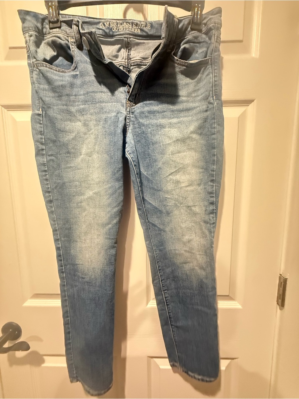 American Eagle Outfitters Light Blue Skinny Jeans